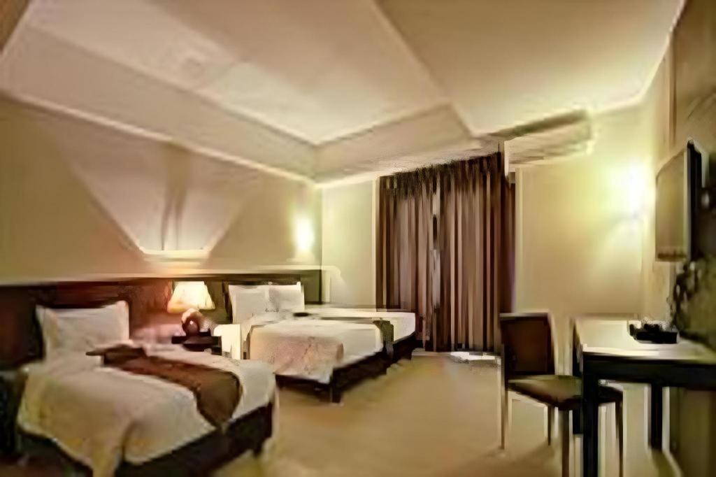 Sequoia Hotel Кесон-Сити Экстерьер фото