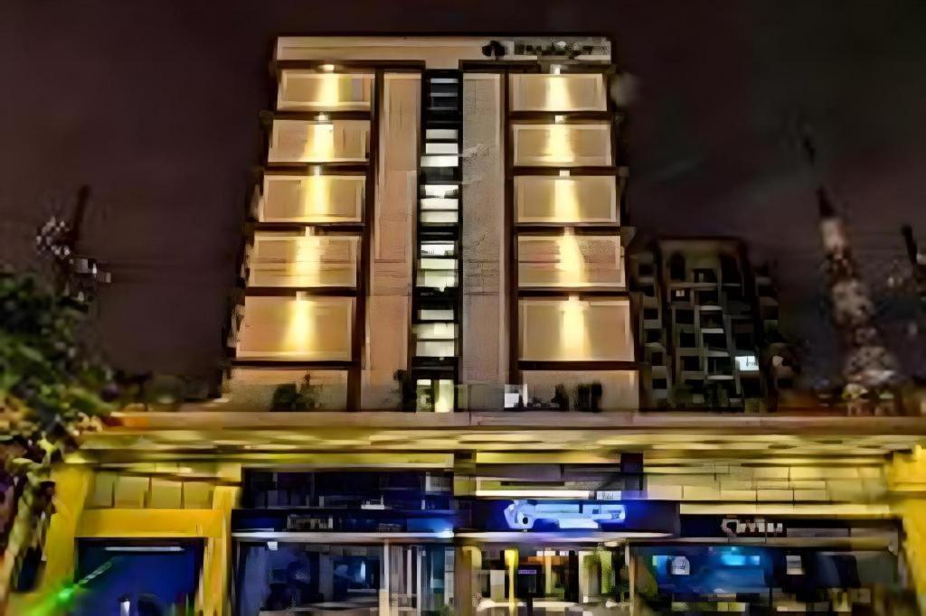 Sequoia Hotel Кесон-Сити Экстерьер фото