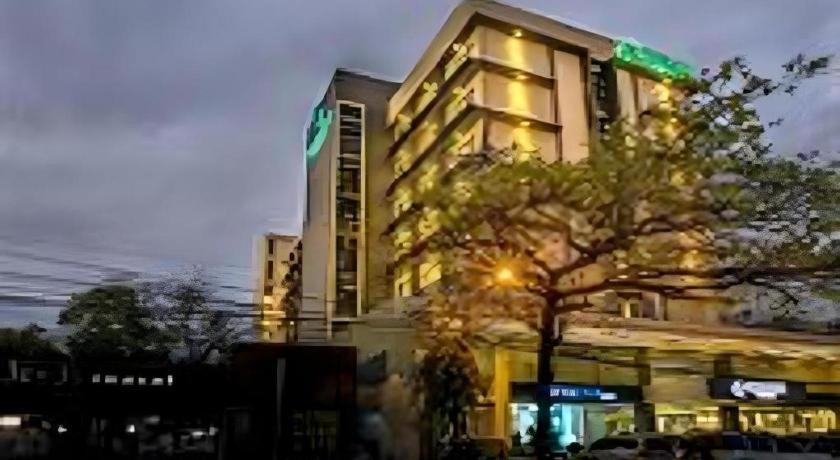 Sequoia Hotel Кесон-Сити Экстерьер фото